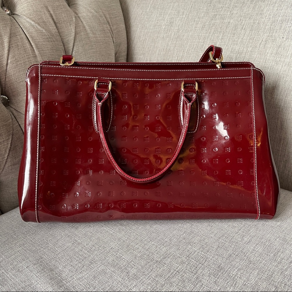 GORGEOUS ARCADIA PATENT LEATHER TOTE!